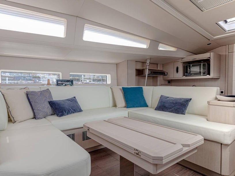 Leuca Sailboat 4 cabin 9 berths 9 guests 18.28 m Listing Number: #28385 2