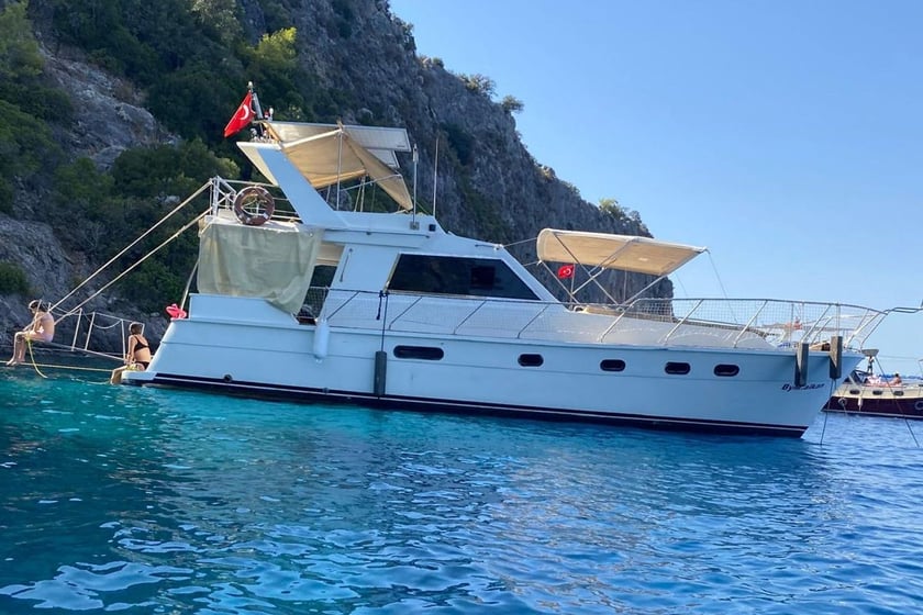 Fethiye Motorjacht   6  gasten 12 m Lijstnummer: #28394 2
