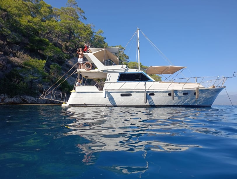 Fethiye Motorjacht   6  gasten 12 m Lijstnummer: #28394