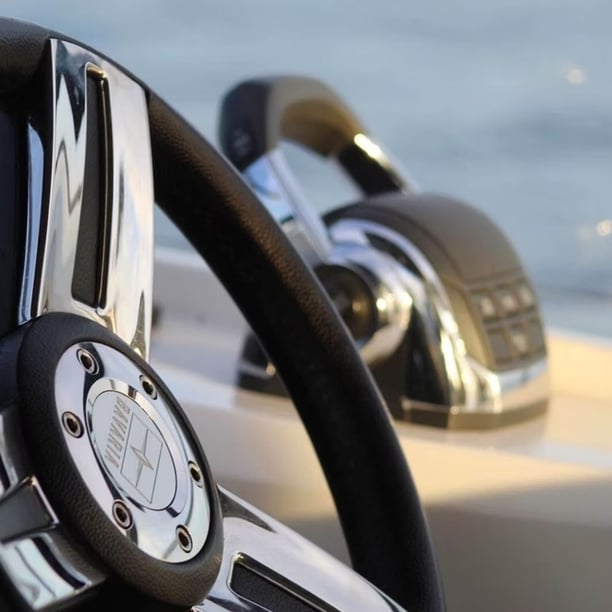 El Toro Lancha motora Cabina 2  4  literas 4  invitados 10.8 m Número de anuncio: #28399 3