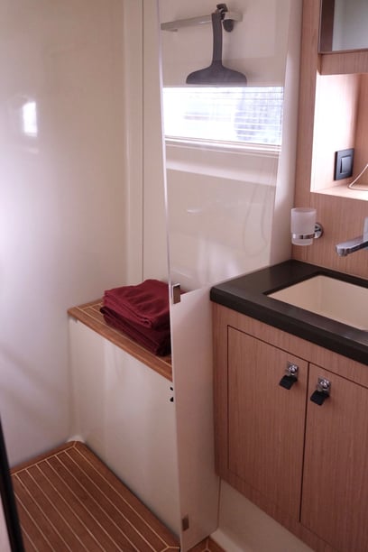 Castiglioncello Barca a vela cabina 3  cuccette 6  6  ospiti 19.07 m Numero dell'inserzione: #28414 4