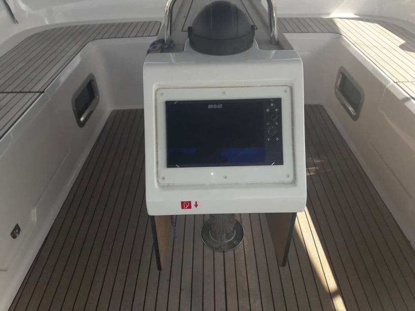 Salamine Voilier Cabine 5  Couchettes 10  Invités 10  16 m Numéro de l'annonce: #28435 4