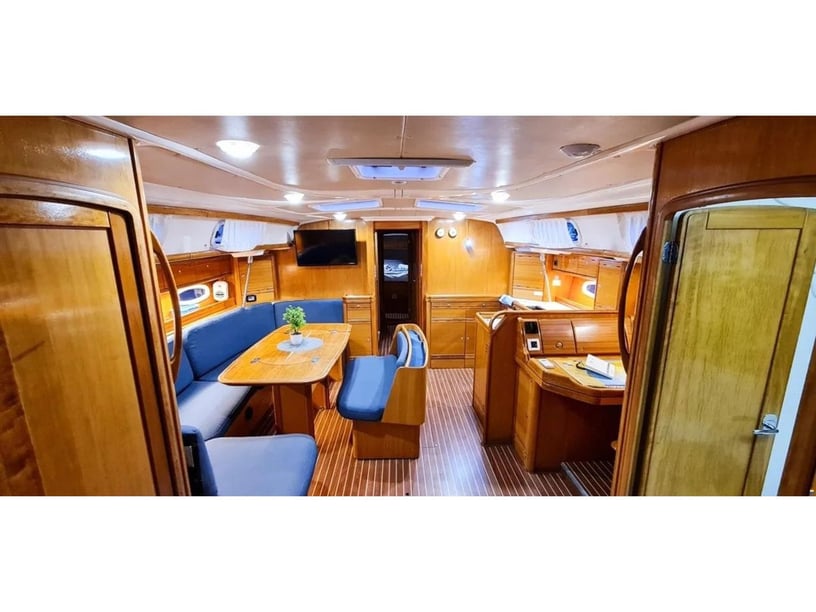 Salamine Voilier Cabine 5  Couchettes 12  Invités 12  15.5 m Numéro de l'annonce: #28436 2