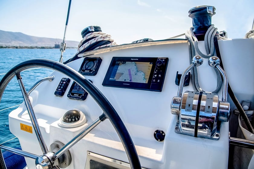 Salamina Katamaran 4 Kabine 10 Liegeplätze 10 Gäste 12.04 m Nummer des Inserats: #28438 3