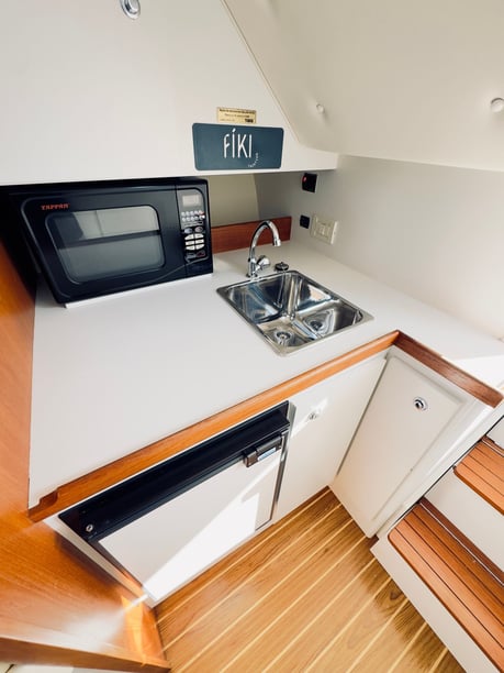 Porto-Cheli Motorboot 1 Kabine 2 Liegeplätze 8 Gäste 9.37 m Nummer des Inserats: #28450 4