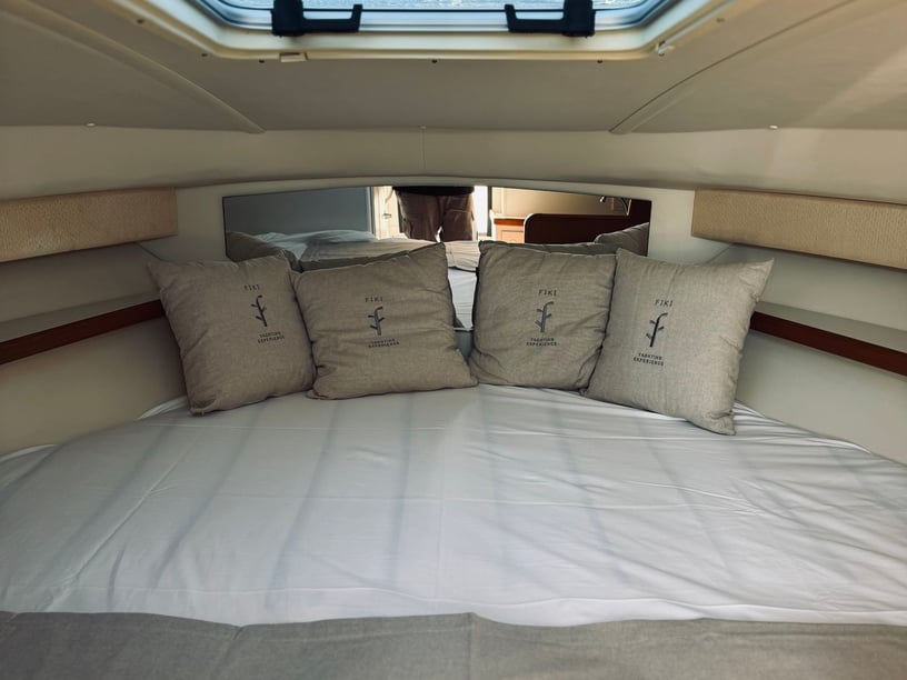 Porto-Cheli Motorboot 1 Kabine 2 Liegeplätze 8 Gäste 9.37 m Nummer des Inserats: #28450 2