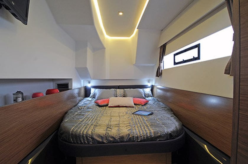 Primošten Catamaran Cabine 4  Couchettes 8  Invités 8  11 m Numéro de l'annonce: #28475 3