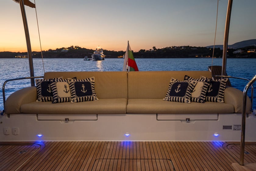 Syvota Catamaran 4 cabin 7 berths 7 guests 14 m Listing Number: #28477 5