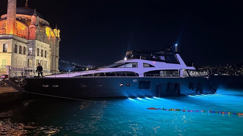 Arnavutköy Motoryat   Seyir 34 kişi 28 m İlan No: #28482 3