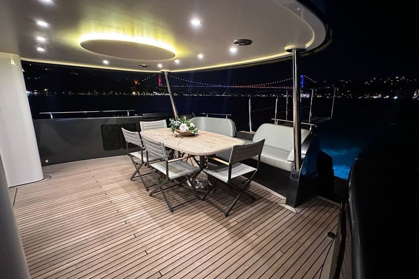 Arnavutköy Motoryat   Seyir 34 kişi 28 m İlan No: #28482 5