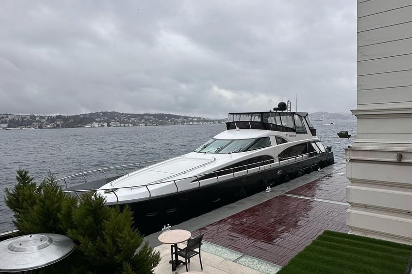 Arnavutköy Motoryat   Seyir 34 kişi 28 m İlan No: #28482 4