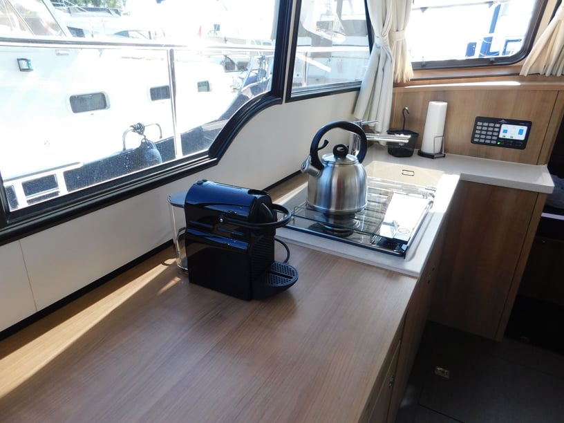 IJsselstein Motorboat 2 cabin 6 berths 6 guests 10.7 m Listing Number: #28493 3