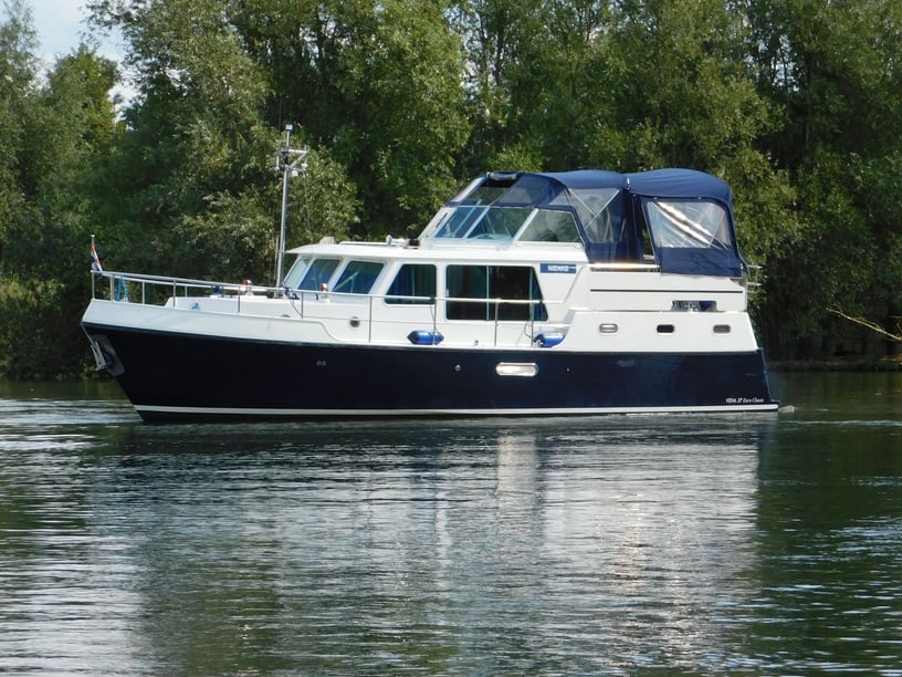 IJsselstein Motorboat 3 cabin 6 berths 6 guests 11.5 m Listing Number: #28498