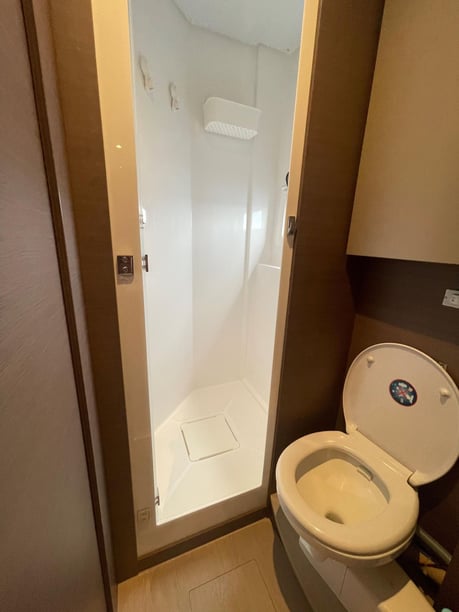 Capo d'Orlando Catamaran 5 cabin 10 berths 10 guests 14.82 m Listing Number: #28500 3