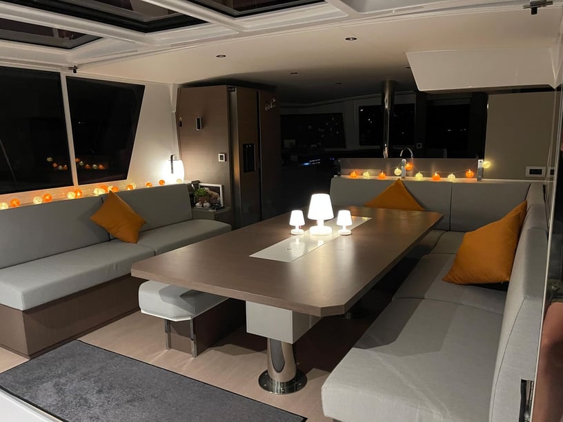 Capo d'Orlando Catamaran 5 cabin 10 berths 10 guests 14.82 m Listing Number: #28500 2