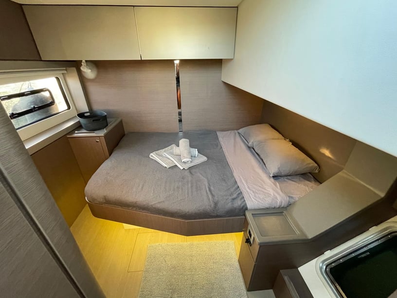 Capo d'Orlando Catamaran 5 cabin 10 berths 10 guests 14.82 m Listing Number: #28500 5