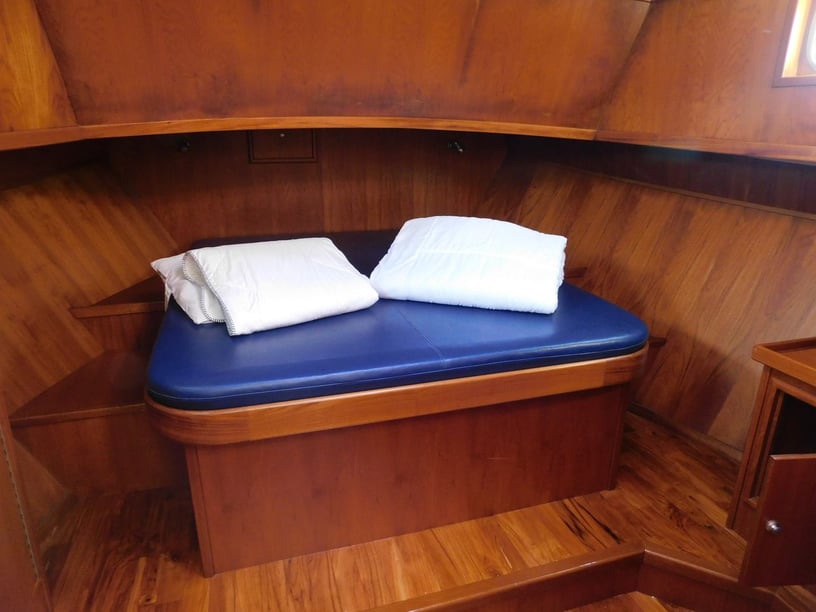 IJsselstein Motorboat 4 cabin 10 berths 10 guests 14.3 m Listing Number: #28503 4