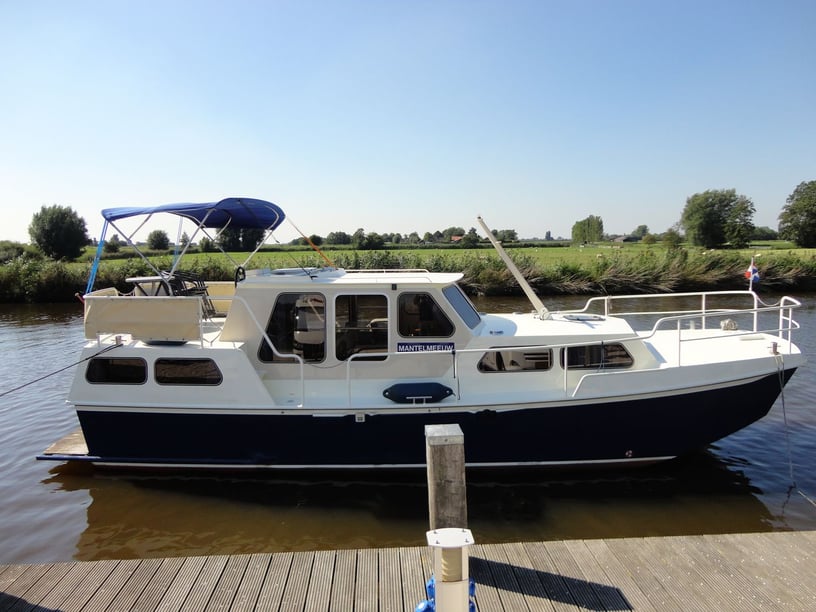 IJsselstein Motorboat 2 cabin 4 berths 4 guests 10 m Listing Number: #28504