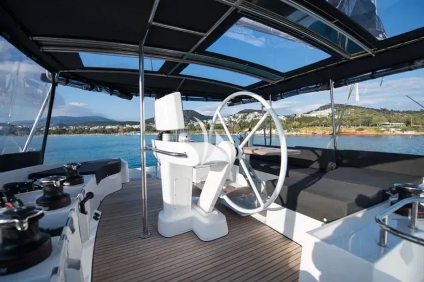 Lavrion Catamaran Cabine 6  12  slaapplaatsen 12  gasten 15.84 m Lijstnummer: #28509 5