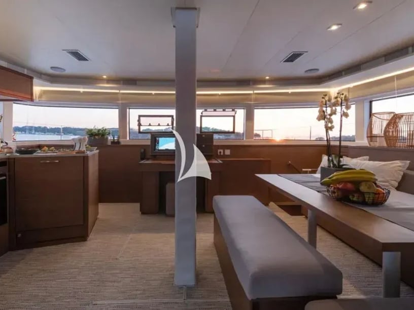 Lavrion Catamaran Cabine 6  12  slaapplaatsen 12  gasten 15.84 m Lijstnummer: #28509 2