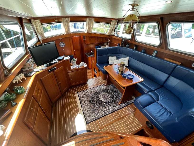 Akkrum Motorboot 3 Kabine 6 Liegeplätze 10 Gäste 12.9 m Nummer des Inserats: #28510 3