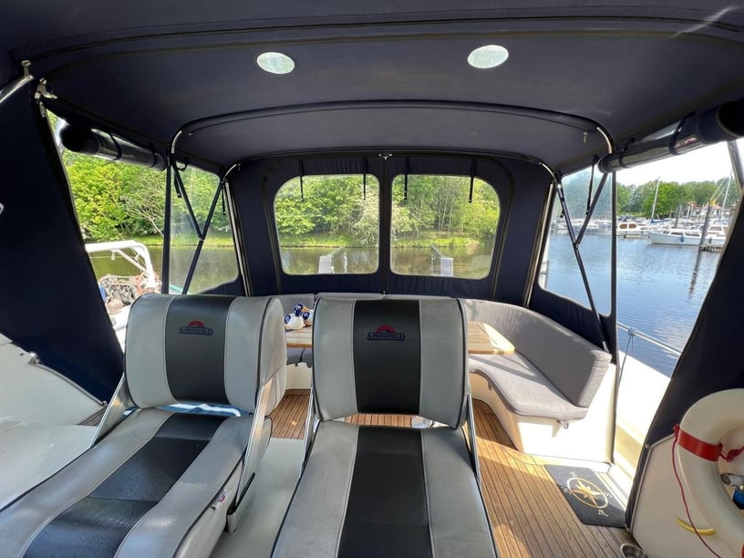 Akkrum Motorboot Cabine 3  6  slaapplaatsen 10  gasten 12.9 m Lijstnummer: #28510 4