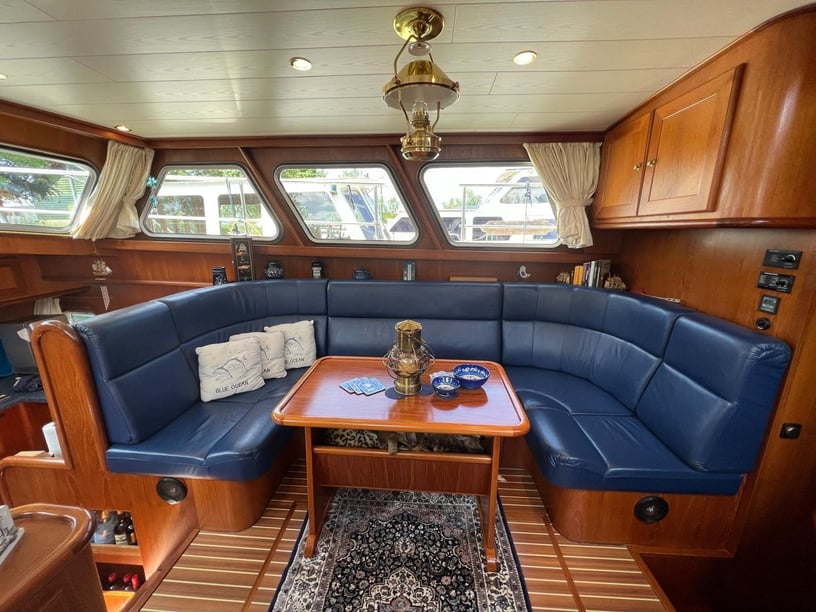 Akkrum Motorboot 3 Kabine 6 Liegeplätze 10 Gäste 12.9 m Nummer des Inserats: #28510 2