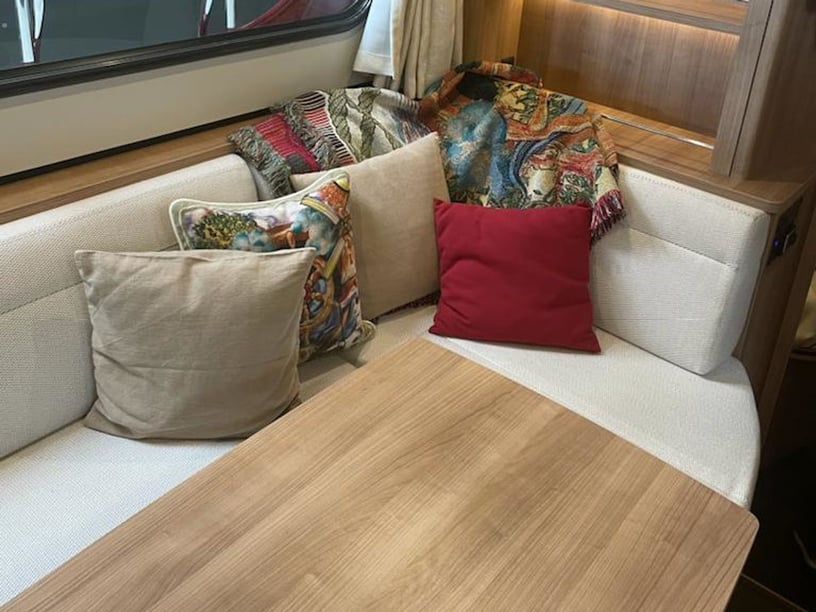 IJsselstein Motorboat 2 cabin 6 berths 6 guests 10.7 m Listing Number: #28511 2