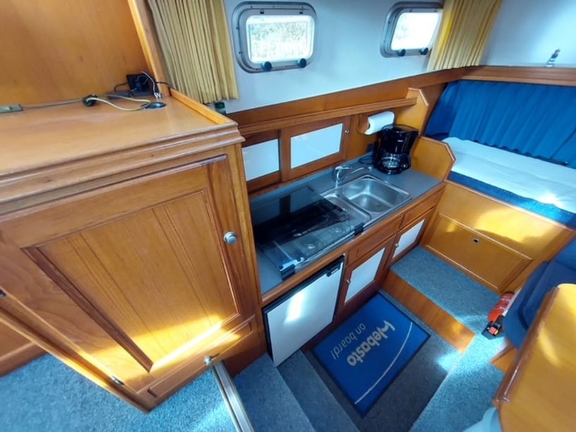 IJsselstein Motorboat 2 cabin 6 berths 6 guests 9.14 m Listing Number: #28513 4