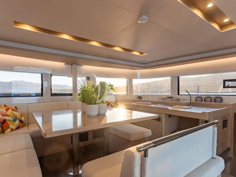 Lefkada Katamaran 6 Kabine 10 Liegeplätze 10 Gäste 16.35 m Nummer des Inserats: #28521 2