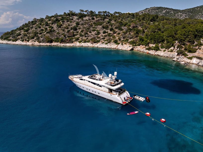 Athene Motorjacht Cabine 4  9  slaapplaatsen 9  gasten 26.6 m Lijstnummer: #28524 4