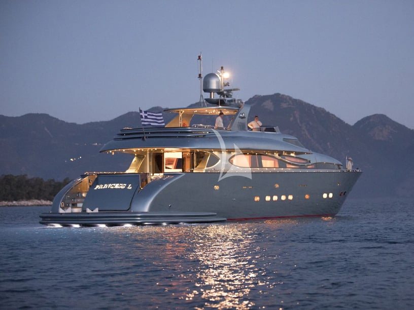 Athene Motorjacht Cabine 5  12  slaapplaatsen 12  gasten 34 m Lijstnummer: #28526