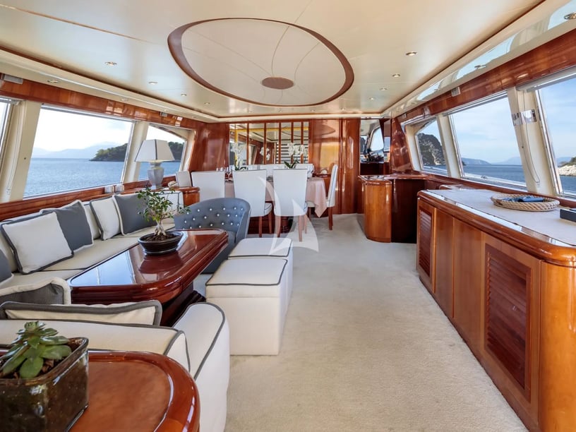 Athene Motorjacht Cabine 5  11  slaapplaatsen 11  gasten 26.1 m Lijstnummer: #28529 2