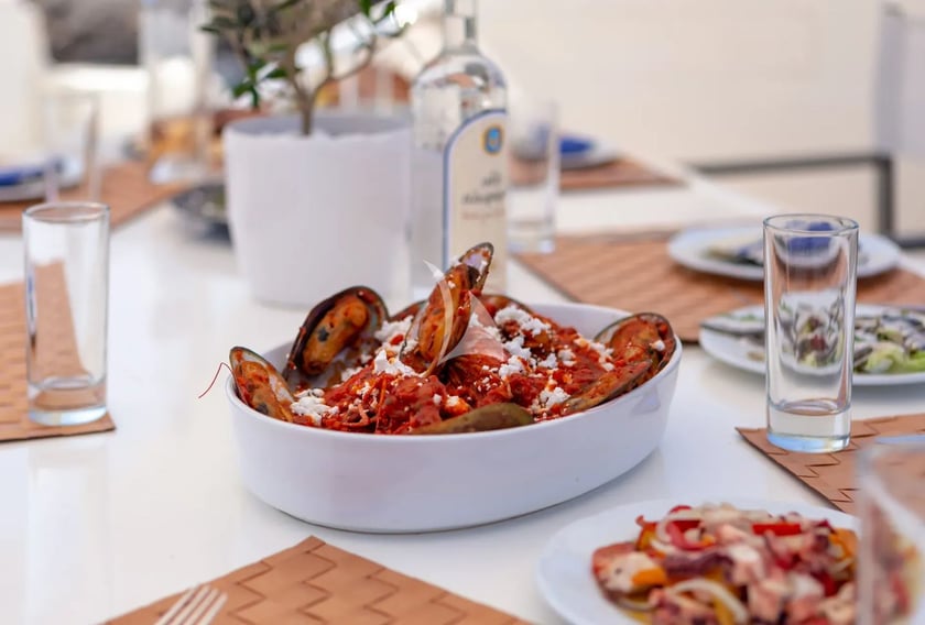 Athene Motorjacht Cabine 5  11  slaapplaatsen 11  gasten 26.1 m Lijstnummer: #28529 5