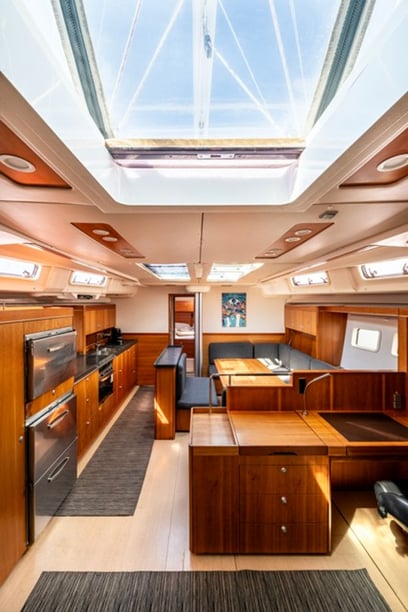 Pireo Barca a vela cabina 5  cuccette 9  9  ospiti 17.15 m Numero dell'inserzione: #28532 3