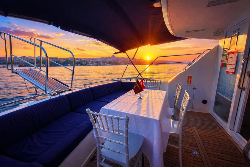 Halic Yacht à moteur   Invités 12  18 m Numéro de l'annonce: #28536 4