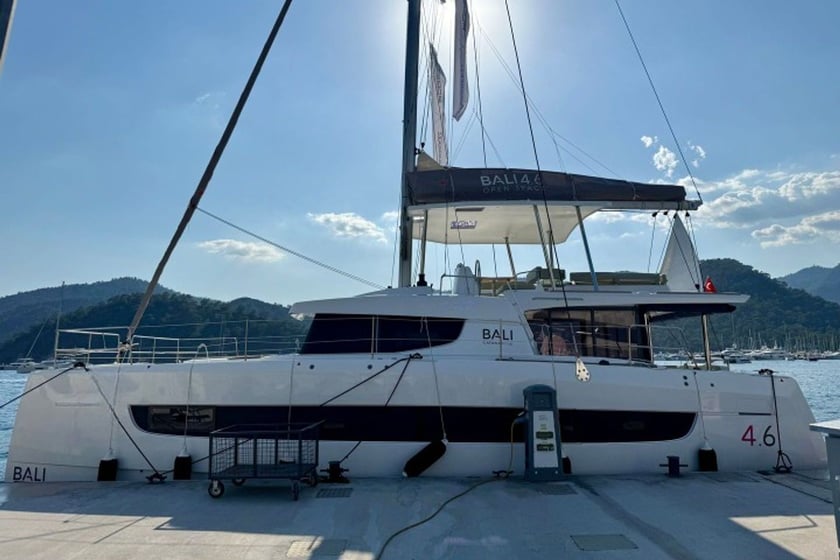 Bodrum Catamaran 6 cabin 10 berths 10 guests 13.65 m Listing Number: #28540