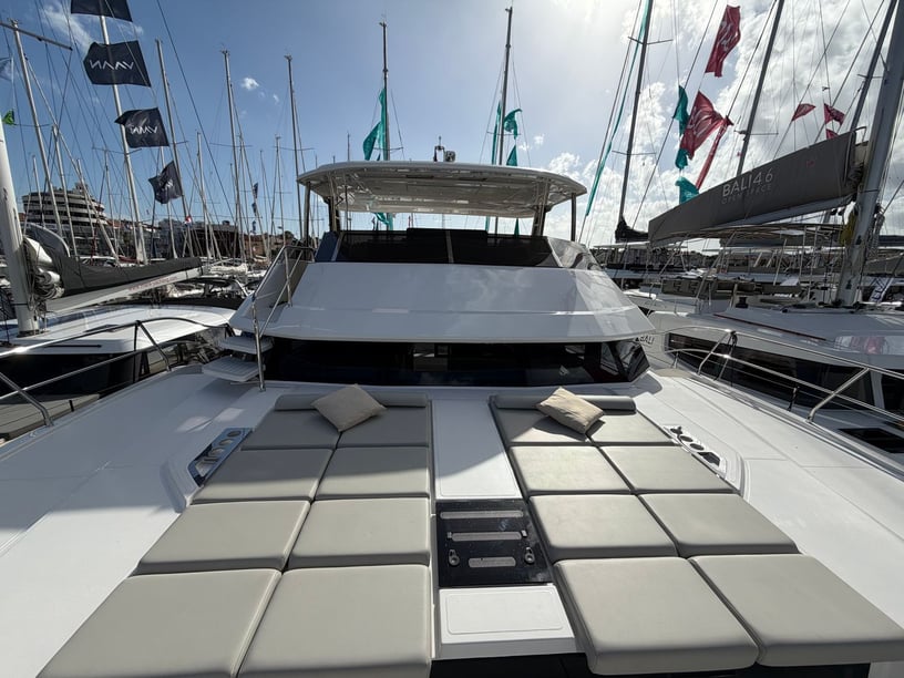 Pirovac Catamarano cabina 4  cuccette 6  6  ospiti 15.9 m Numero dell'inserzione: #28543 3