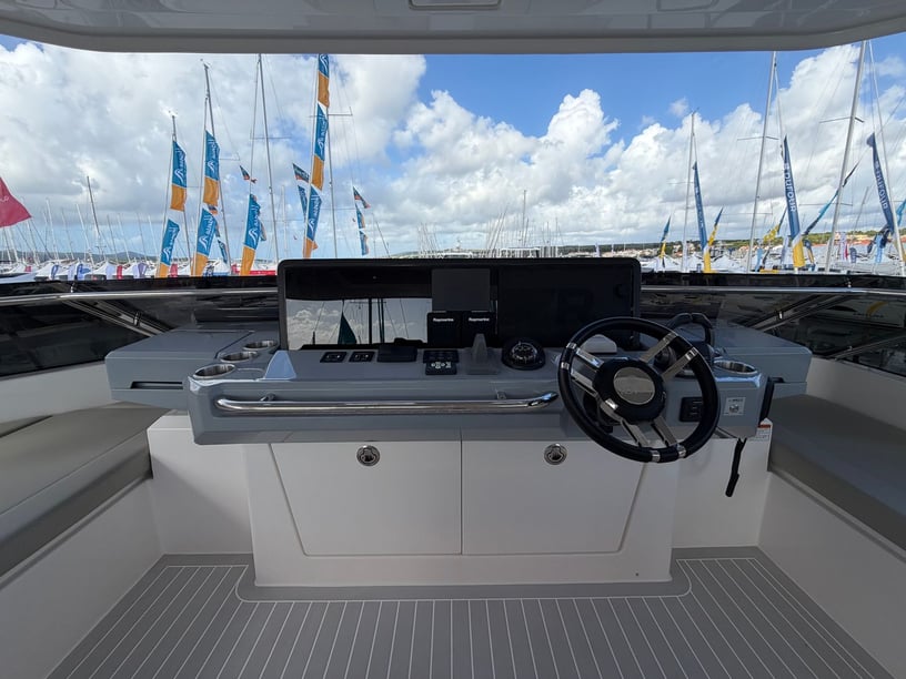 Pirovac Catamarano cabina 4  cuccette 6  6  ospiti 15.9 m Numero dell'inserzione: #28543 5