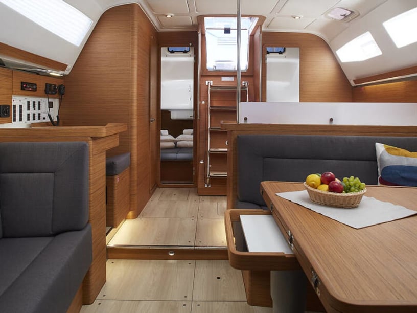 Vodice Zeilboot Cabine 4  10  slaapplaatsen 10  gasten 13.85 m Lijstnummer: #28544 2