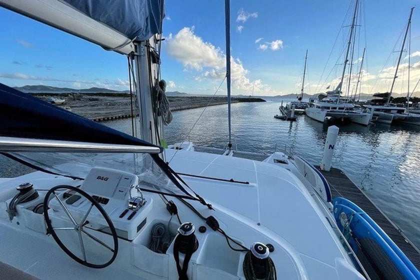 Seget Donji Catamaran Cabine 8  Couchettes 12  Invités 12  15.25 m Numéro de l'annonce: #28549 5