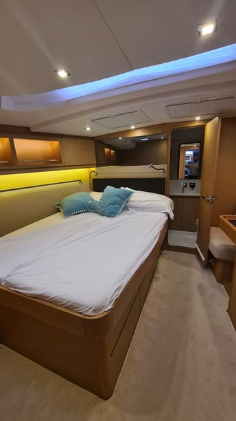 Castellammare del Golfo Yelkenli 4 kabin Konaklama 9 kişi Seyir 9 kişi 17.7 m İlan No: #28579 4