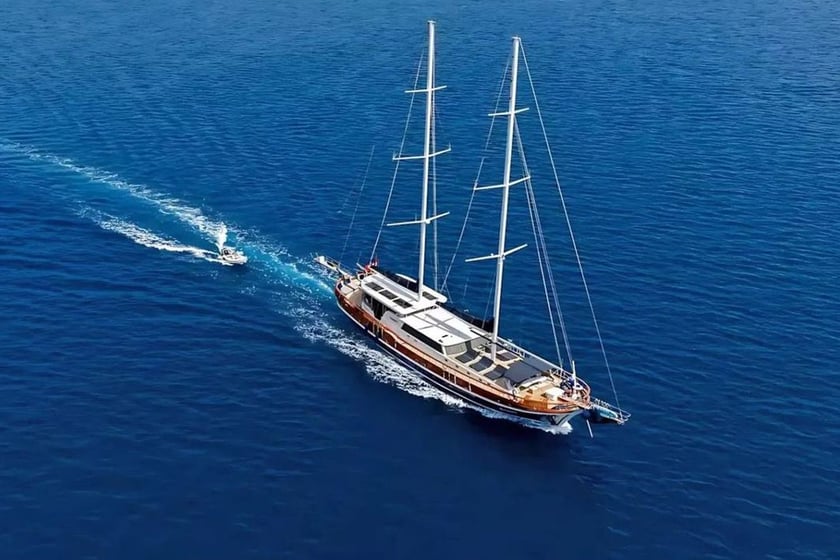 Bozburun Motor Yacht 6 cabin 12 berths 12 guests 36 m Listing Number: #28581