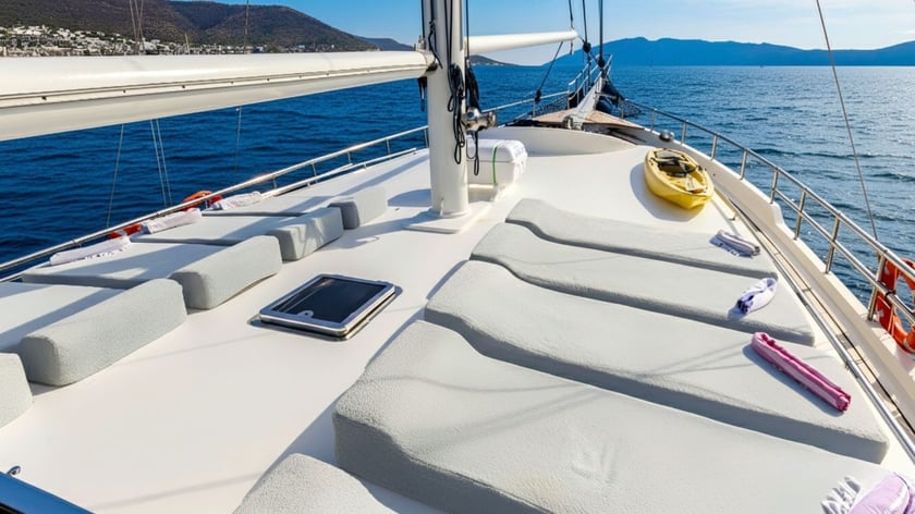 Marmaris Gulet 5 cabin 12 berths 12 guests 27 m Listing Number: #28598 5