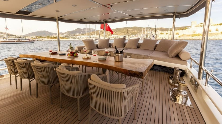 Marmaris Gulet 5 cabin 12 berths 12 guests 27 m Listing Number: #28598 3