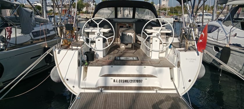 Bozburun Sailboat 3 cabin 6 berths 6 guests 13.99 m Listing Number: #28599