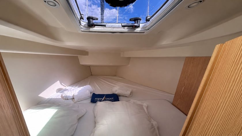 Grimaud Voilier Cabine 2  Couchettes 4  Invités 4  9.45 m Numéro de l'annonce: #28614 5
