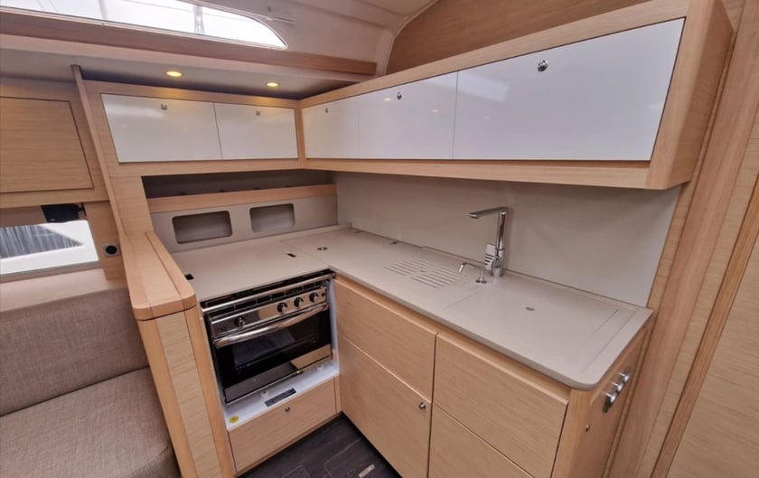 Grimaud Yelkenli 3 kabin Konaklama 7 kişi Seyir 7 kişi 14.33 m İlan No: #28624 3