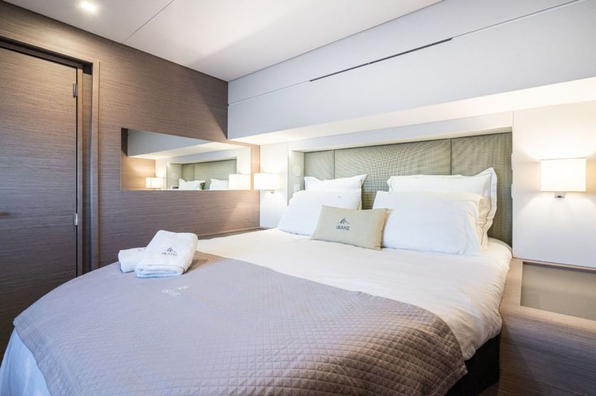 Cogolin Katamaran 4 kabin Konaklama 8 kişi Seyir 8 kişi 18.21 m İlan No: #28626 3