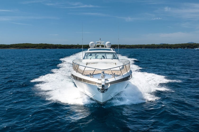 Cannes Motorjacht Cabine 3  6  slaapplaatsen 6  gasten 25.07 m Lijstnummer: #28628 5